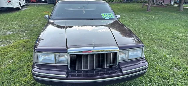 1992 Lincoln Town Car Executive Series