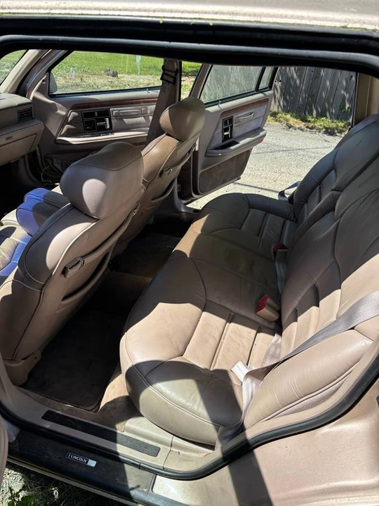 1992 Lincoln Continental 8th Gen - Image 8 of 8