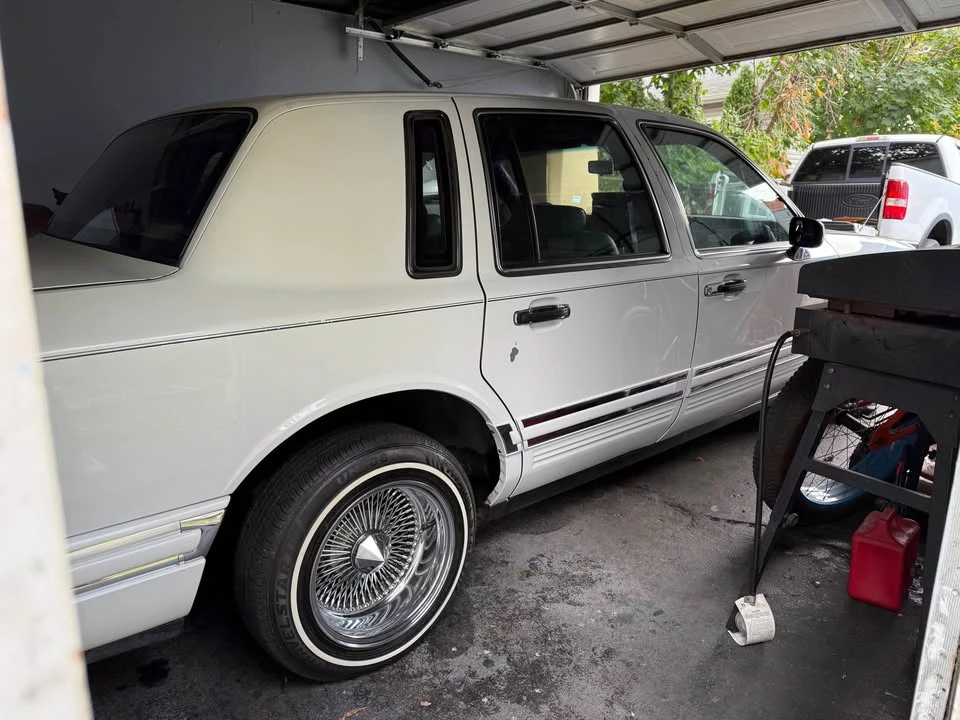 1992 Lincoln Town Car - Image 19 of 19