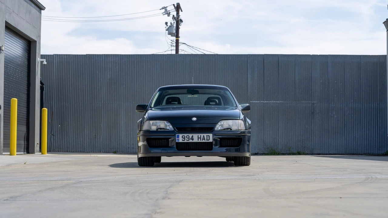 1992 Vauxhall - Image 2 of 31