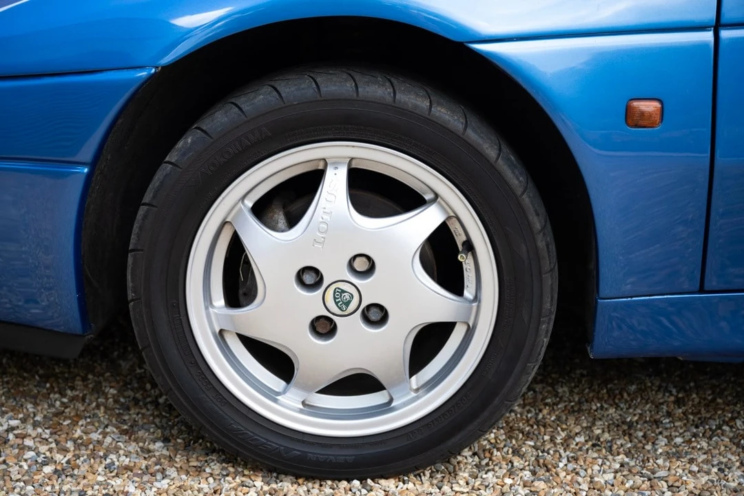 1992 Lotus Elan M100 - Image 29 of 30