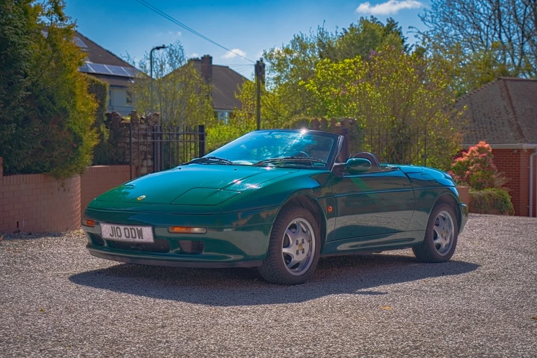 1992 Lotus Elan M100 - Image 2 of 30