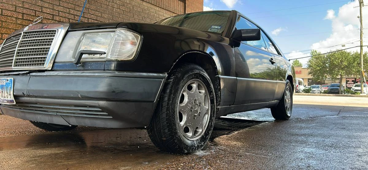 1992 Mercedes-Benz W124 E-Class - Image 2 of 16