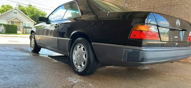 1992 Mercedes-Benz 300 CE Coupe