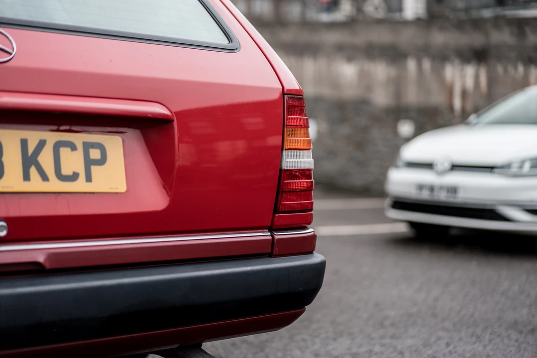 1992 Mercedes-Benz W124 E-Class - Image 27 of 31