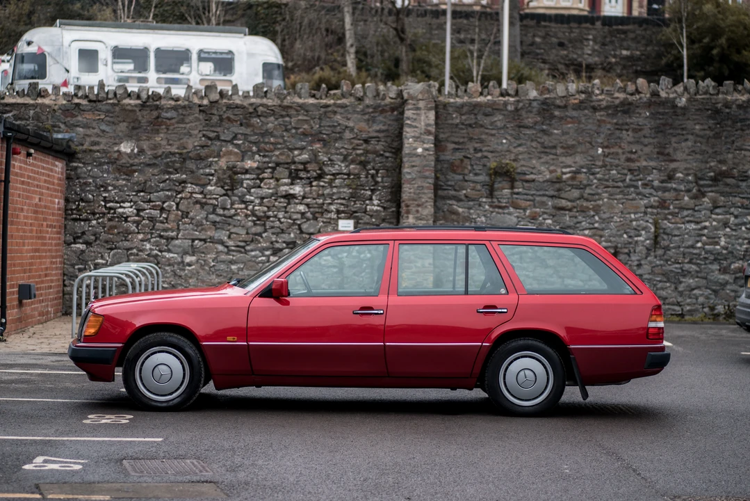 1992 Mercedes-Benz W124 E-Class - Image 5 of 31