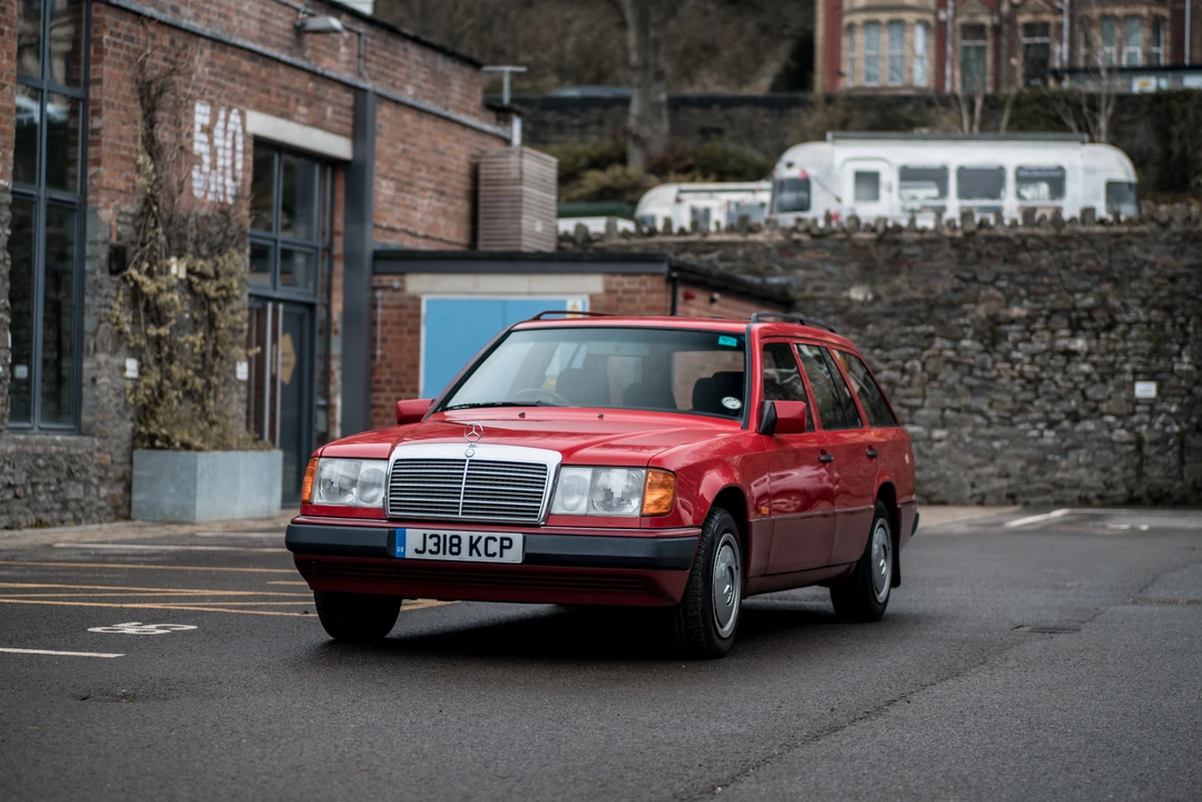 1992 Mercedes-Benz W124 E-Class - Image 13 of 31