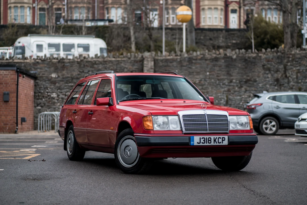 1992 Mercedes-Benz W124 E-Class - Image 9 of 31