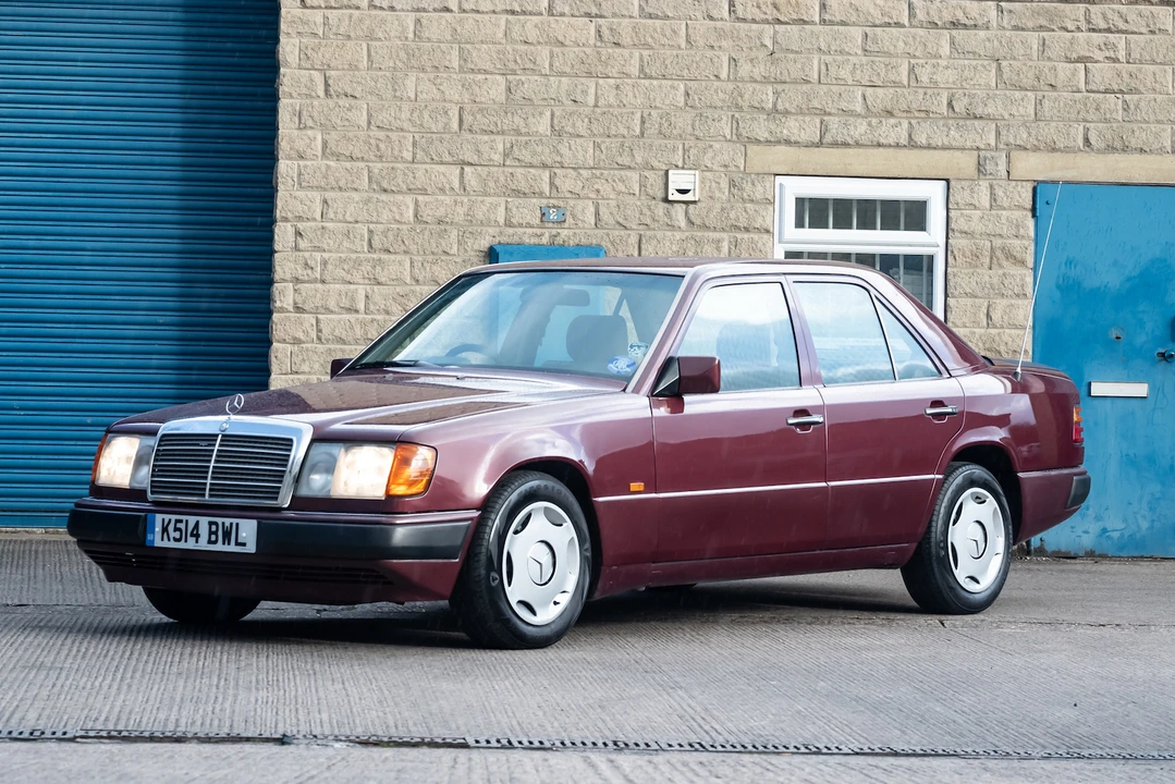 1992 Mercedes-Benz W124 E-Class - Image 2 of 31