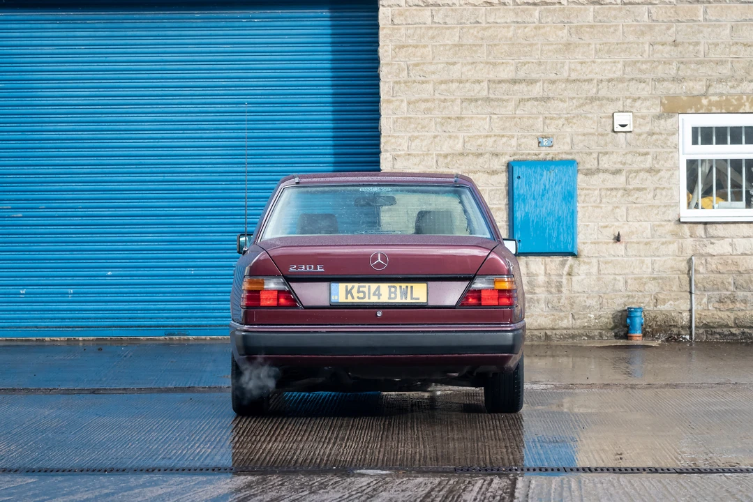 1992 Mercedes-Benz W124 E-Class - Image 29 of 31