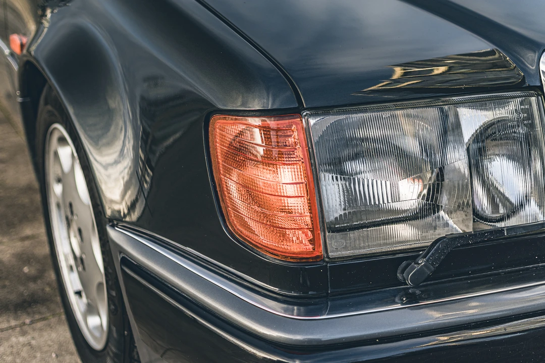 1992 Mercedes-Benz W124 E-Class - Image 13 of 31