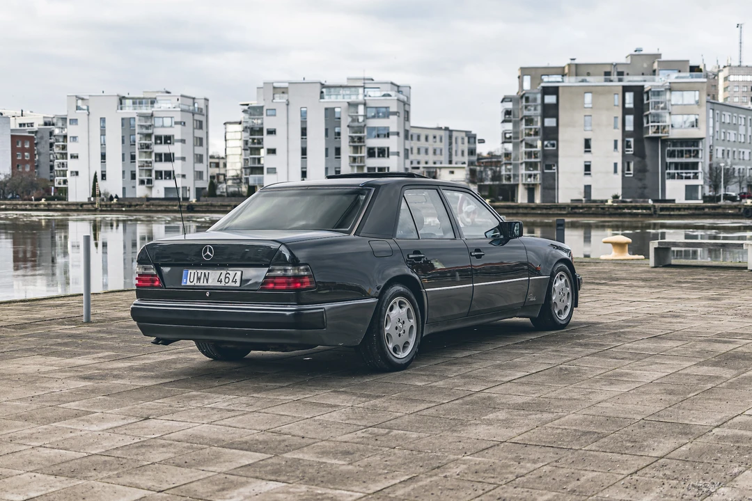 1992 Mercedes-Benz W124 E-Class - Image 6 of 31