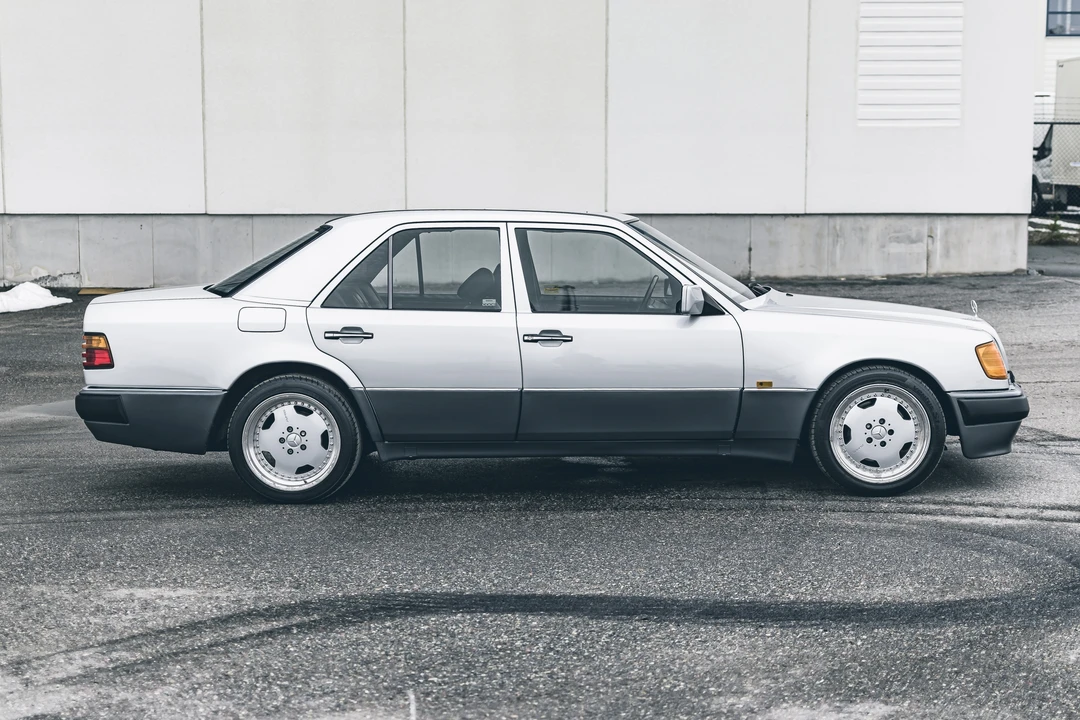 1993 Mercedes-Benz W124 E-Class - Image 9 of 31