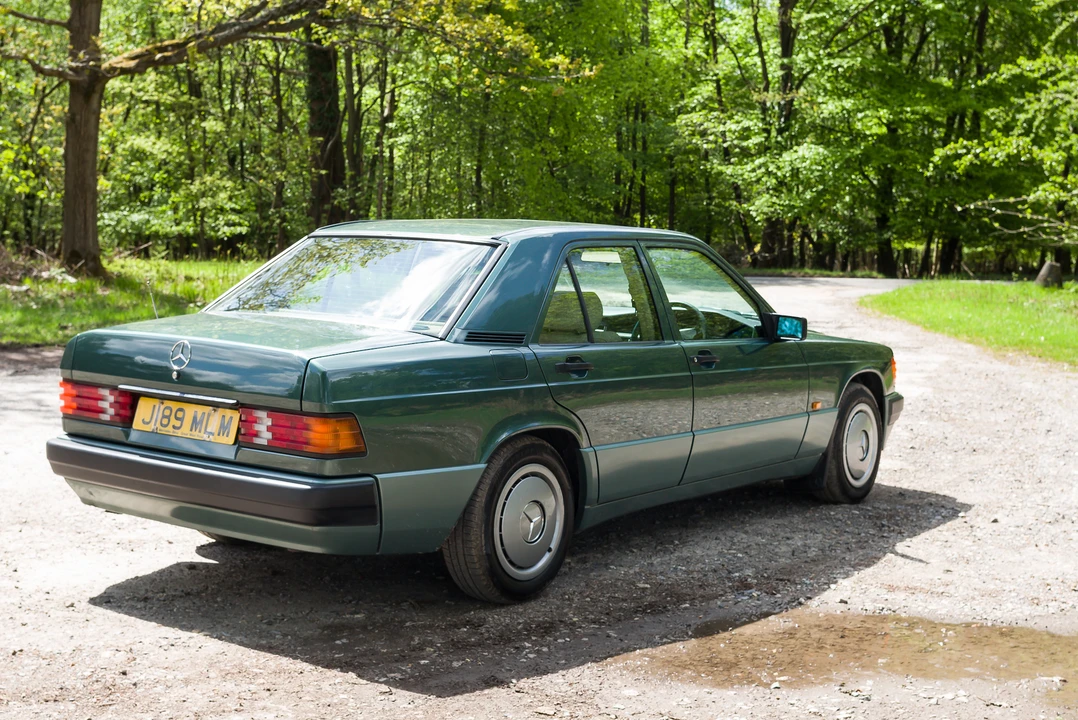 1992 Mercedes-Benz 190E - Image 7 of 31