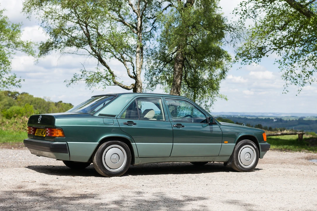 1992 Mercedes-Benz 190E - Image 28 of 31