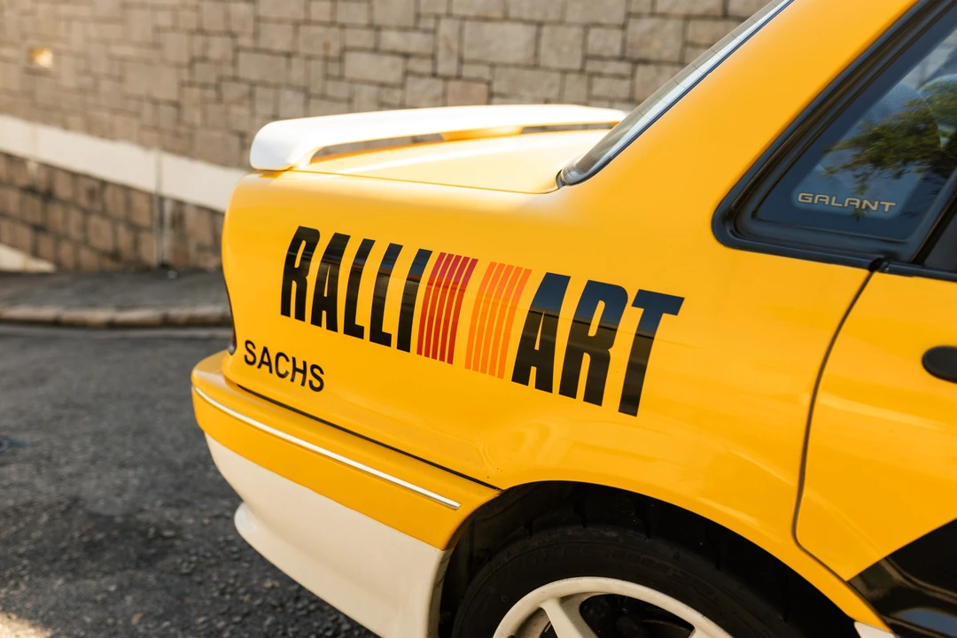 1992 Mitsubishi Galant VR-4 7th Gen - Image 27 of 31