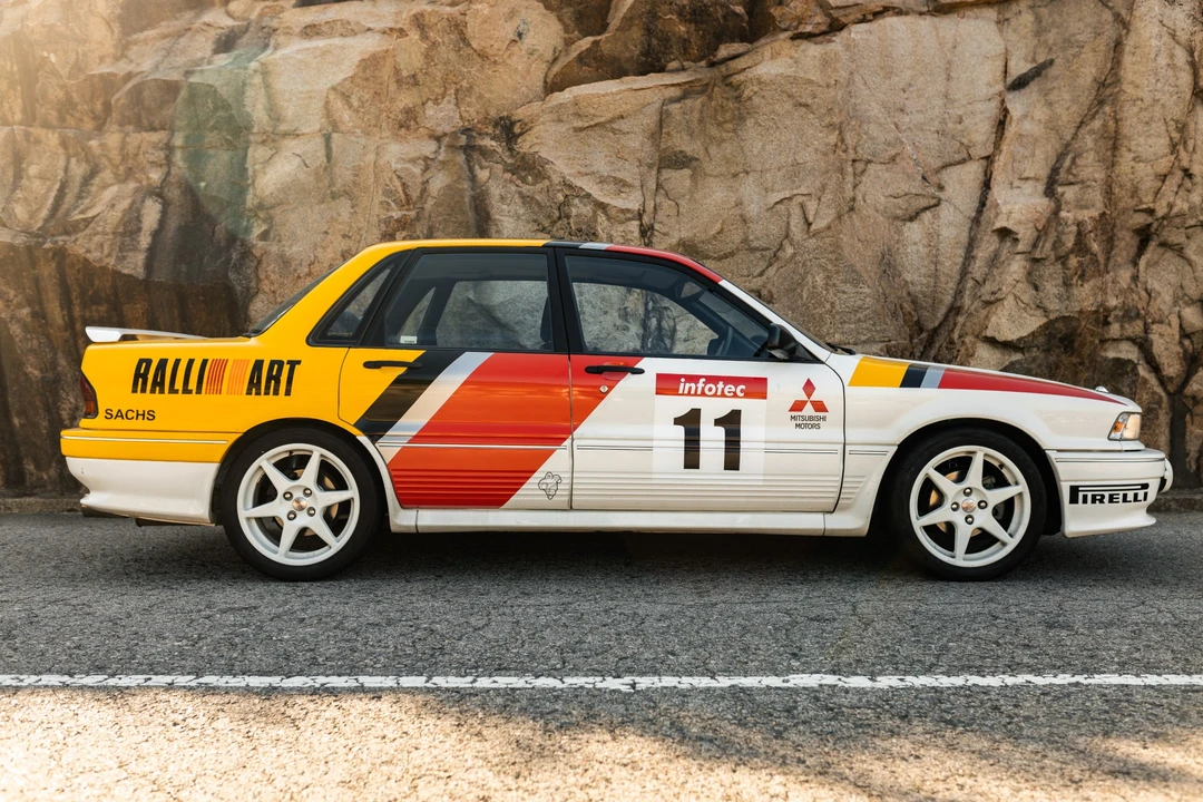 1992 Mitsubishi Galant VR-4 7th Gen - Image 11 of 31