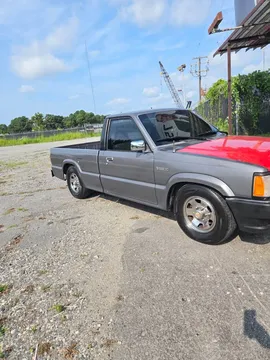 1992 Mazda B2200