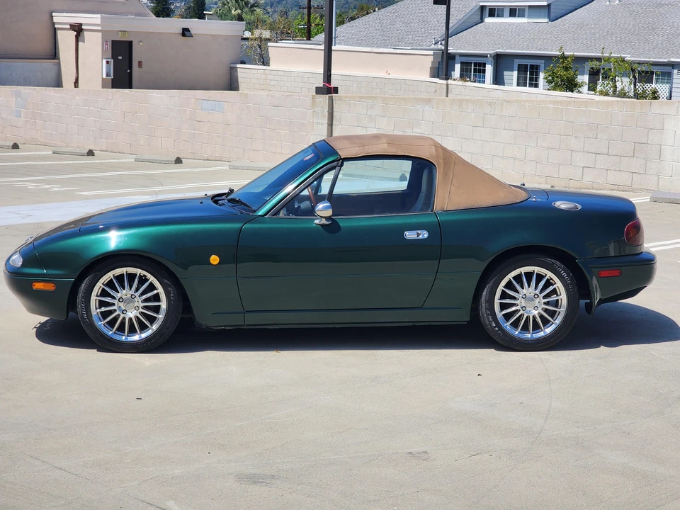 1992 Mazda NA MX-5 Miata - Image 21 of 31