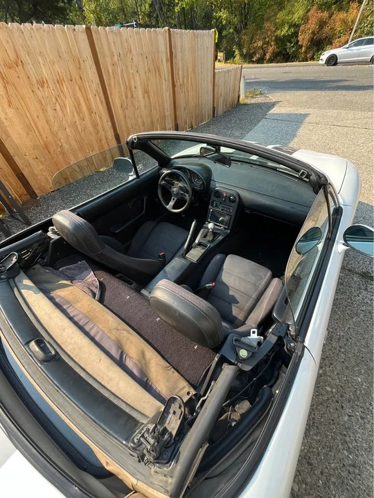 1992 Mazda NA MX-5 Miata - Image 8 of 9