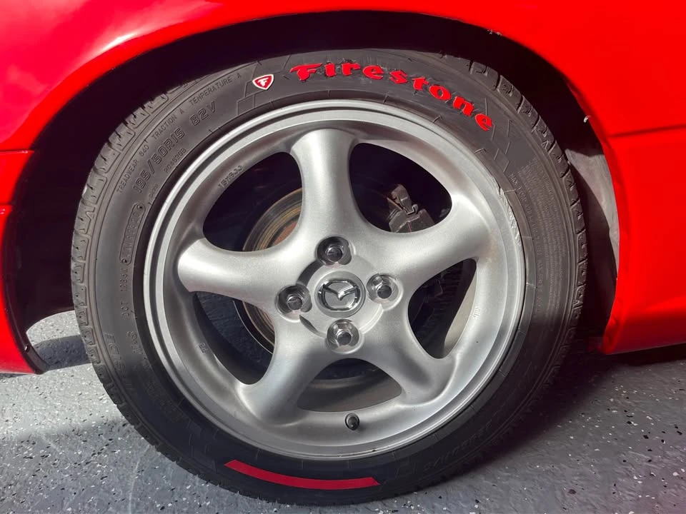 1992 Mazda NA MX-5 Miata - Image 15 of 18
