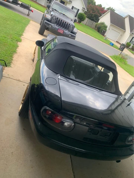 1992 Mazda NA MX-5 Miata - Image 5 of 8
