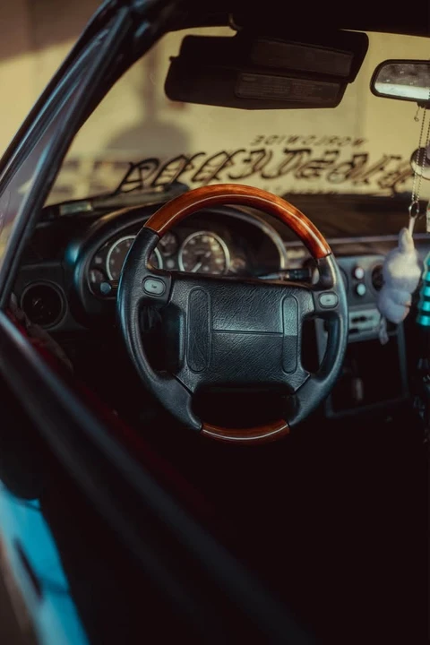 1992 Mazda NA MX-5 Miata - Image 8 of 10