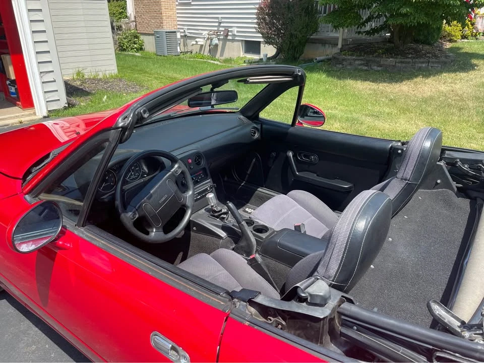 1992 Mazda NA MX-5 Miata - Image 19 of 20