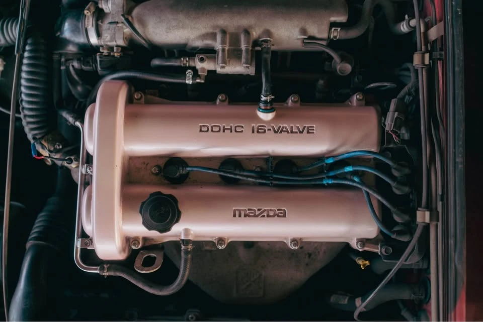 1992 Mazda NA MX-5 Miata - Image 5 of 10