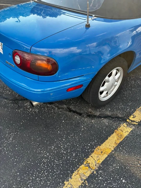 1992 Mazda NA MX-5 Miata - Image 6 of 16