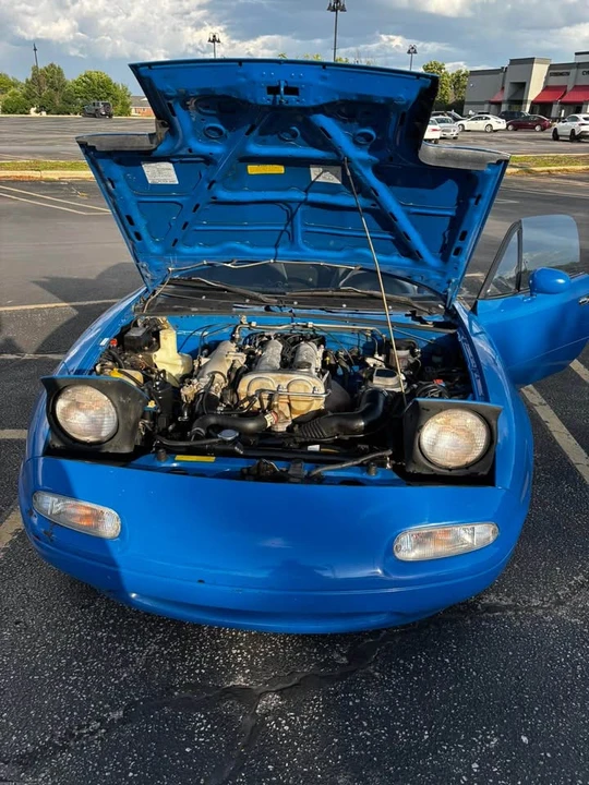 1992 Mazda NA MX-5 Miata - Image 4 of 16