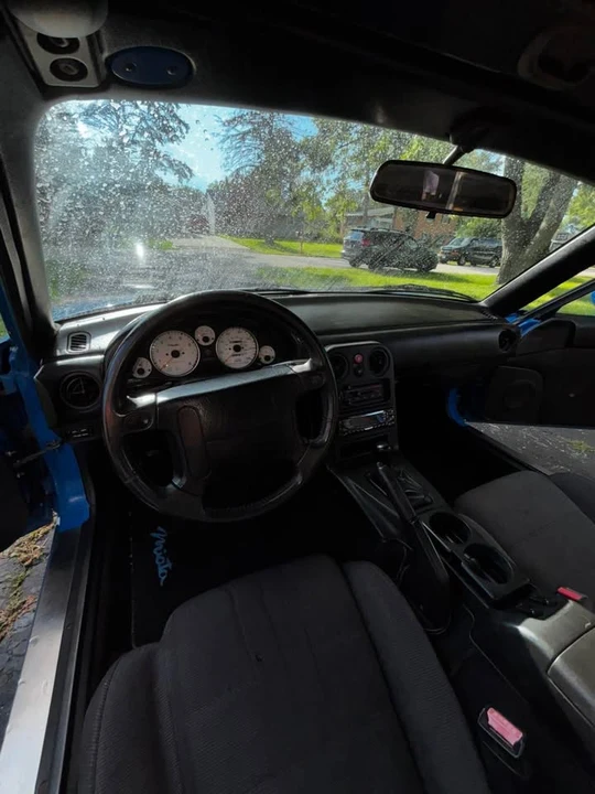1992 Mazda NA MX-5 Miata - Image 9 of 16