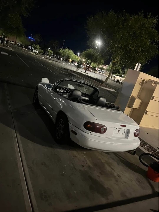 1992 Mazda NA MX-5 Miata - Image 7 of 9