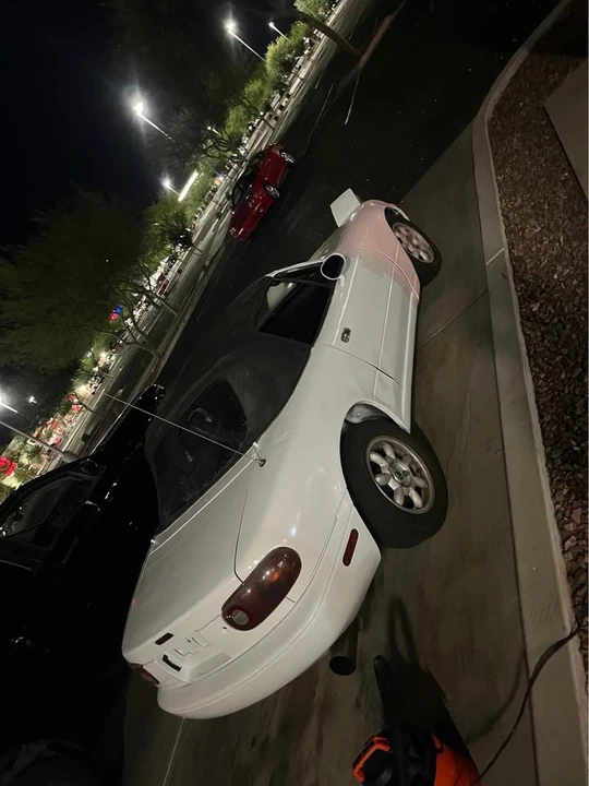 1992 Mazda NA MX-5 Miata - Image 8 of 9