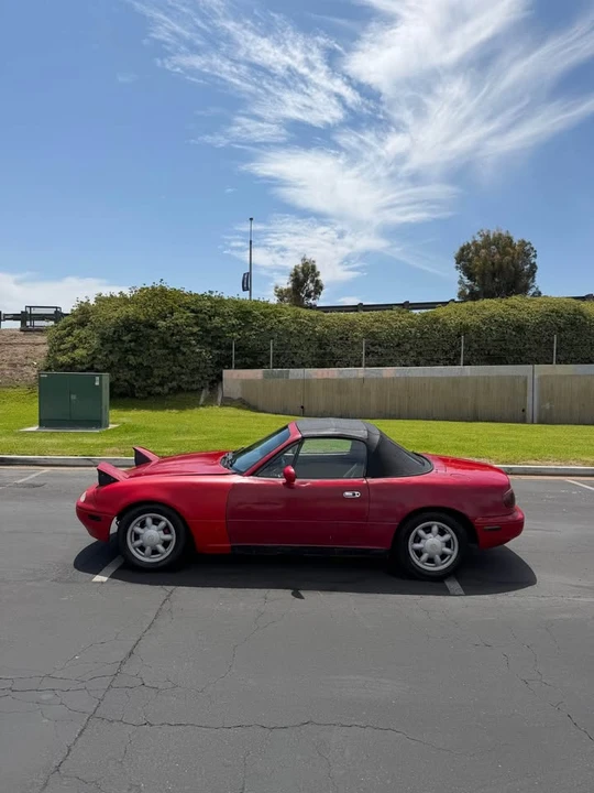 1992 Mazda NA MX-5 Miata - Image 6 of 8