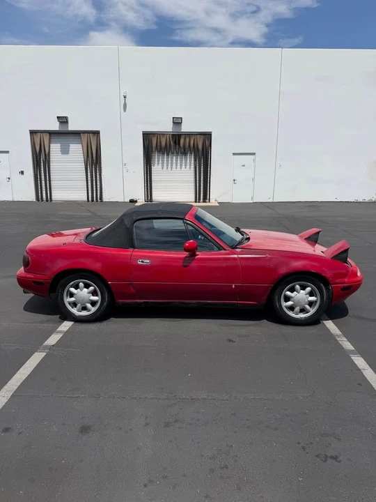 1992 Mazda NA MX-5 Miata - Image 7 of 8