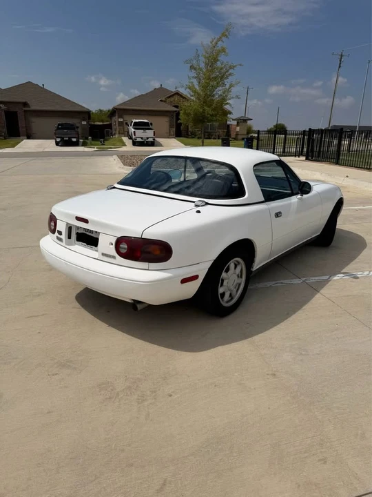 1992 Mazda NA MX-5 Miata - Image 6 of 19