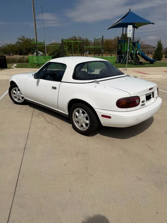 1992 Mazda NA MX-5 Miata - Image 8 of 19