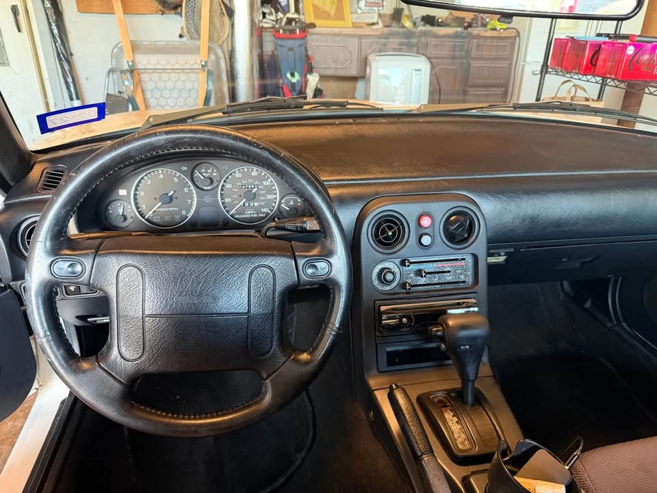 1992 Mazda NA MX-5 Miata - Image 17 of 19