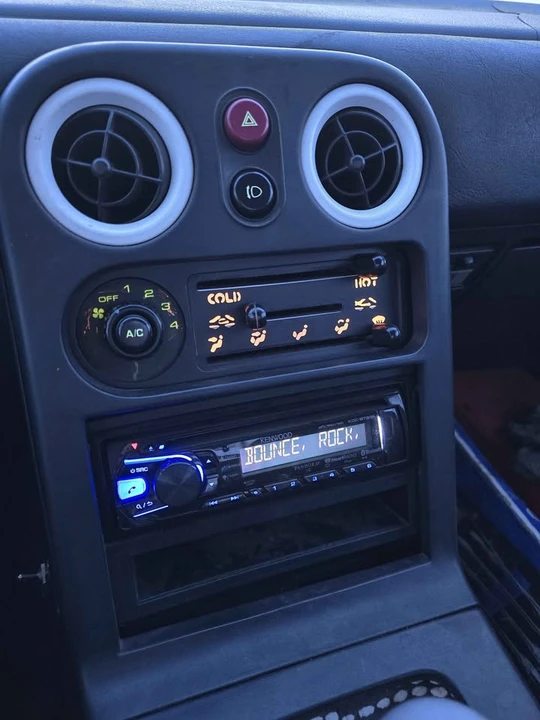 1992 Mazda NA MX-5 Miata - Image 19 of 19