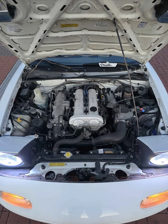 1992 Mazda NA MX-5 Miata - Image 18 of 19