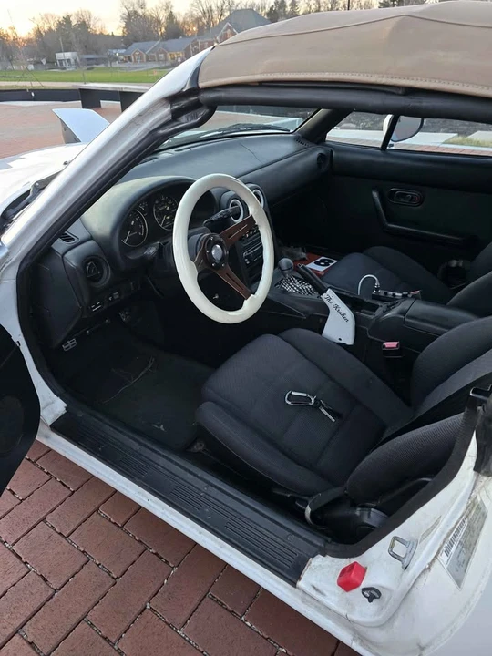 1992 Mazda NA MX-5 Miata - Image 12 of 19