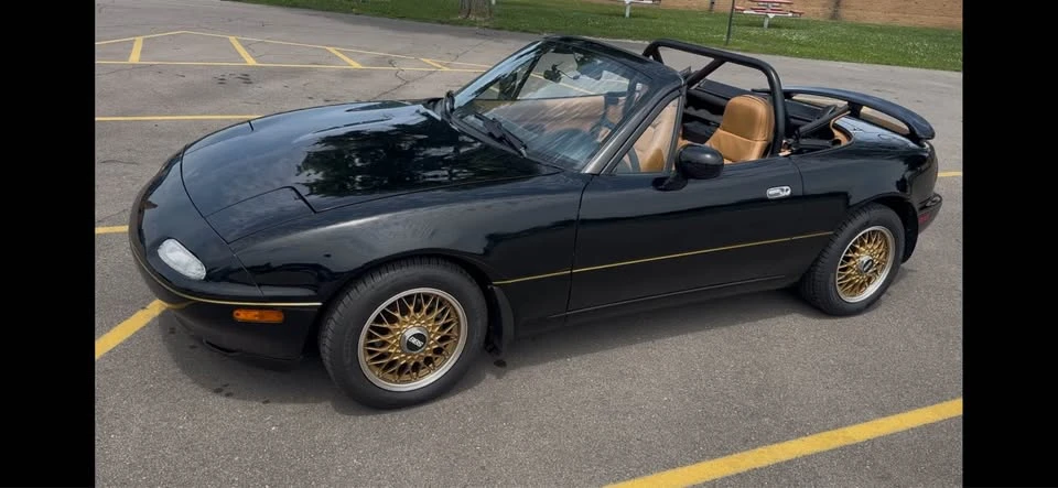 1992 Mazda NA MX-5 Miata - Image 9 of 12