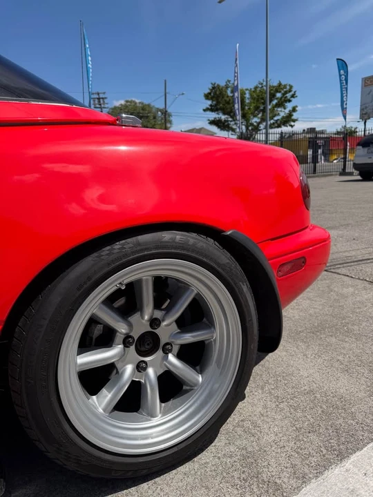 1992 Mazda NA MX-5 Miata - Image 5 of 10