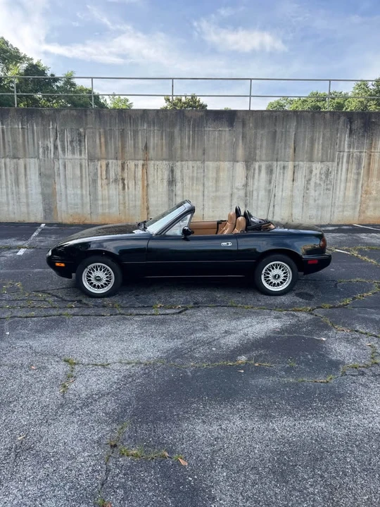 1992 Mazda NA MX-5 Miata - Image 2 of 12