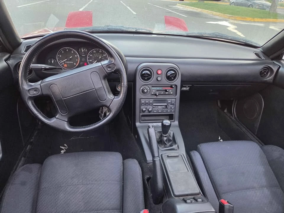 1992 Mazda NA MX-5 Miata - Image 9 of 12