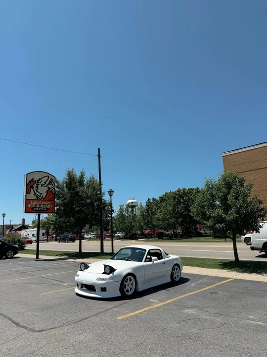 1992 Mazda NA MX-5 Miata - Image 2 of 7
