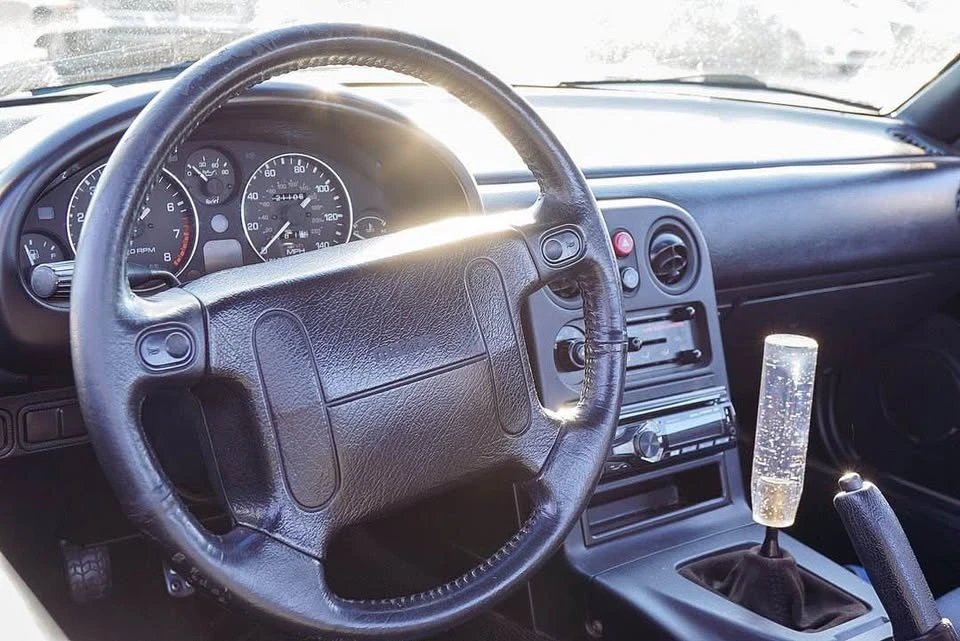 1992 Mazda NA MX-5 Miata - Image 6 of 7