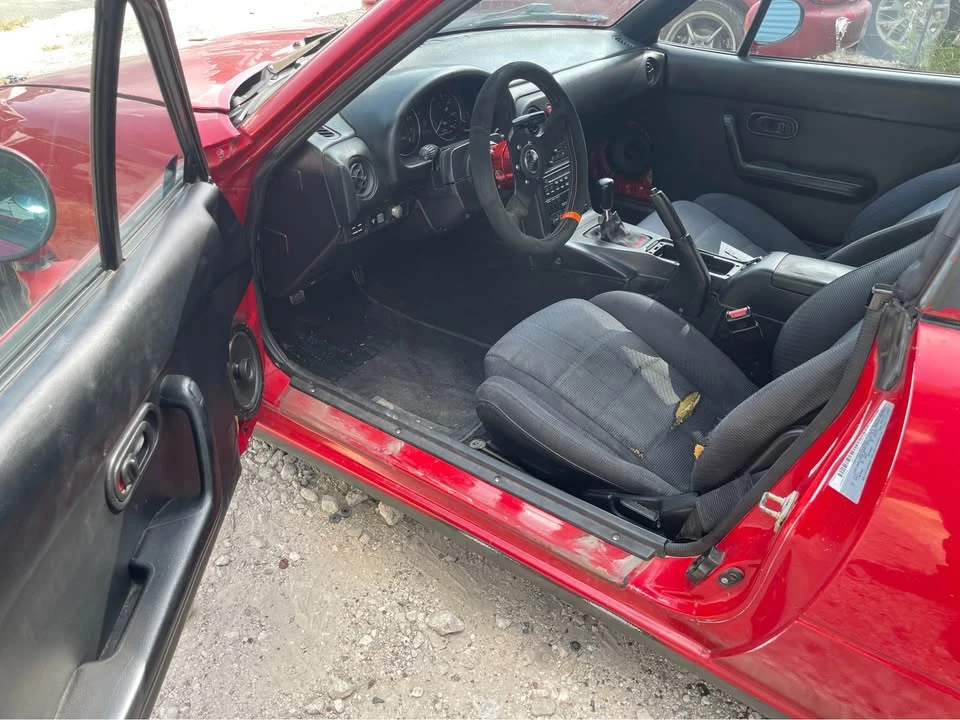 1992 Mazda NA MX-5 Miata - Image 8 of 12