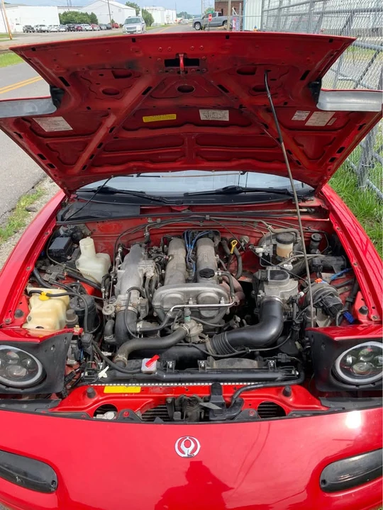 1992 Mazda NA MX-5 Miata - Image 5 of 10